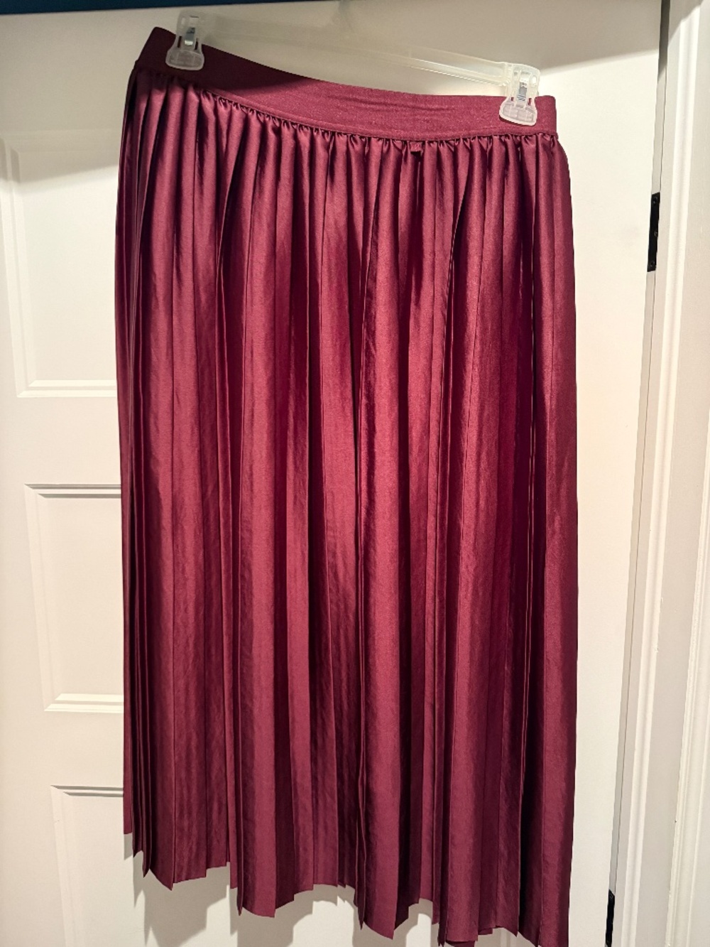 Lululemon Satin Pleated Skirt